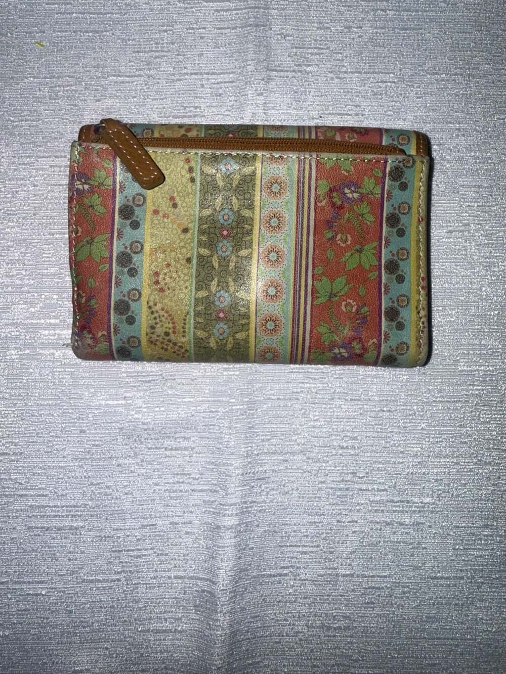Fossil Multicolor Floral Patchwork Leather Trifold Wallet - Picture 2 of 3
